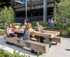 External seating - Riverwalk East, Chicago