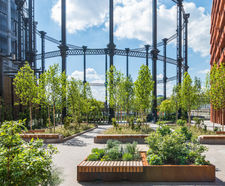Outdoor seats - Gasholder Park & Triplets, King’s Cross