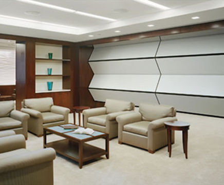 Skyfold® Classic™ automatic vertically-rising wall
