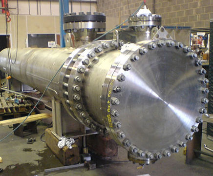 Shell and tube heat exchangers