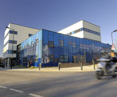 Thin-joint aircrete blocks, children's centre in Hackney