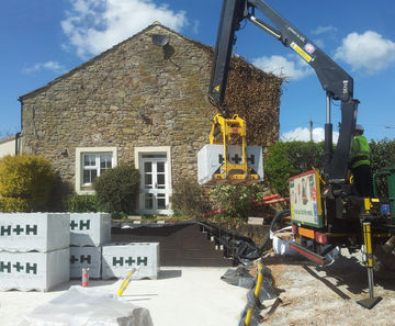 H+H Aircrete blocks for energy efficient self-build home