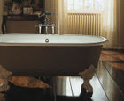 Cléo free-standing roll-top bath