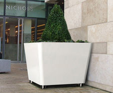 t2 - aluminium tree planter