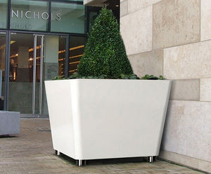 t2 - aluminium tree planter