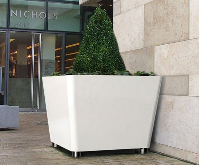 t2 - aluminium tree planter