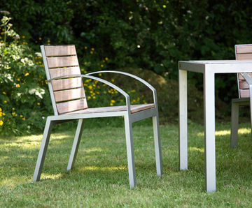 s59.2 - mild/stainless steel and hardwood chair