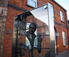 Sculpture display cases and street furniture - Newbridge