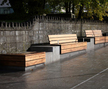 Bespoke concrete seating for Athlone town centre