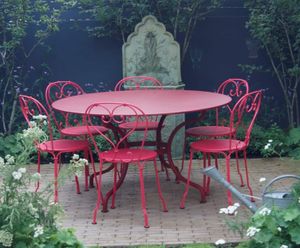 Taj Tank Fountain - fibreglass garden water feature with floral design