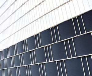 Dulok ScreenFence - rigid wire mesh and PE screen privacy fencing