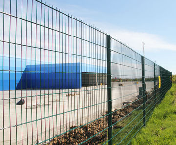Dulok-Lite™ double wire flat panel fencing system