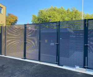 Screenogril™ - louvred modular screening fence panel system