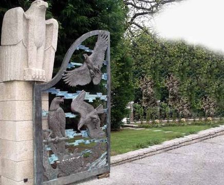 Eagle Gates by Guy Portelli 