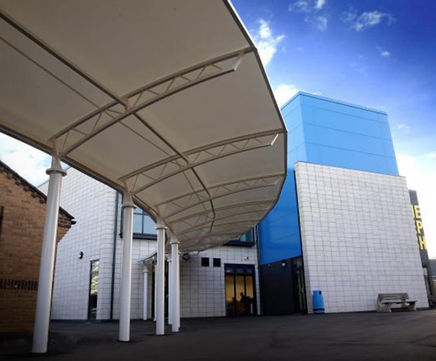 Oxford cantilever covered walkway