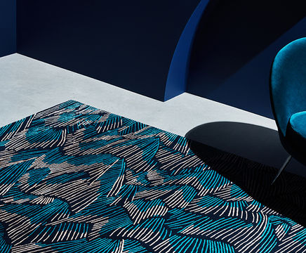 PLUMES hand knotted wool and silk rug