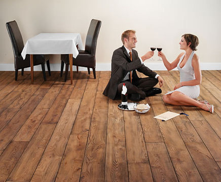 Solid oak hardwood flooring planks