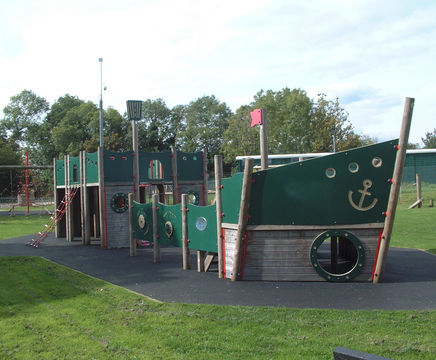 Galleon super-sized ship-themed multi-play unit