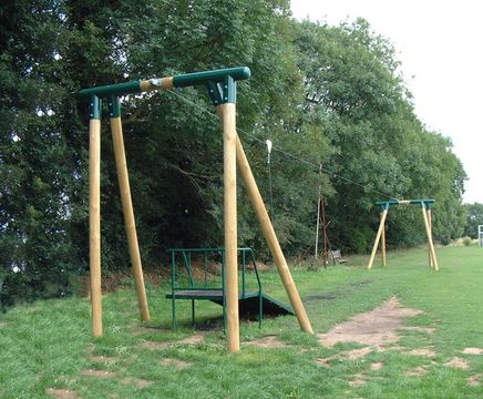 Traditional zip wire