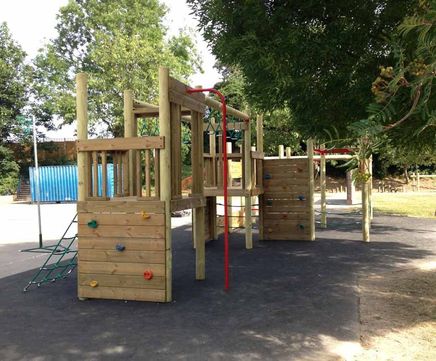 Hambridge timber multiplay unit