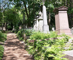 Resin bound rustic paving - Highgate Cemetery, London