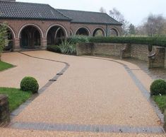 Rustic resin bound pathways - Mortlake Crematorium