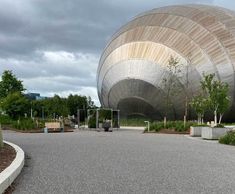 600m2 of resin bonded walkways - Glasgow Science Centre