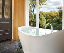 Cabuchon bath in triple award-winning design