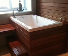 Nirvana Japanese-style deep-soaking tub