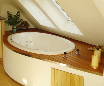 Octavia large oval bath