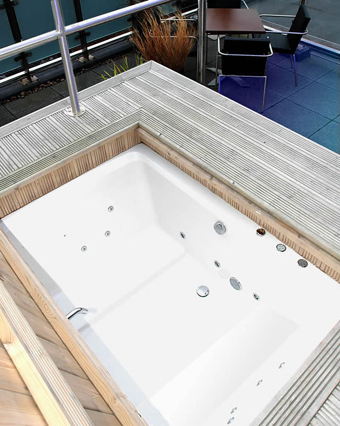 Xanadu Japanese Style Deep Soaking Tub Design And Form Esi Interior Design 