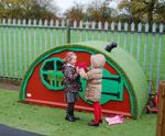 Play huts, houses & dens