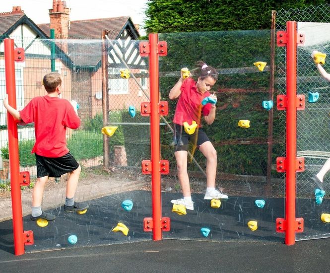 Clear Traverse climbing wall for playgrounds