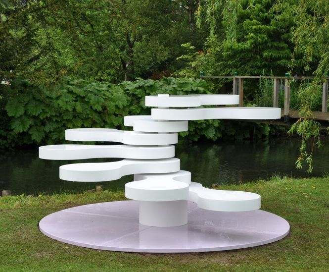 Spinning Seats - adjustable sculptural seating