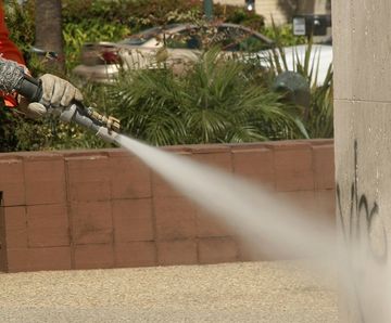 AG4 - graffiti remover for brick, stone and concrete
