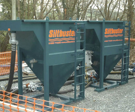 Mobile lamella settlement tanks for rapid deployment
