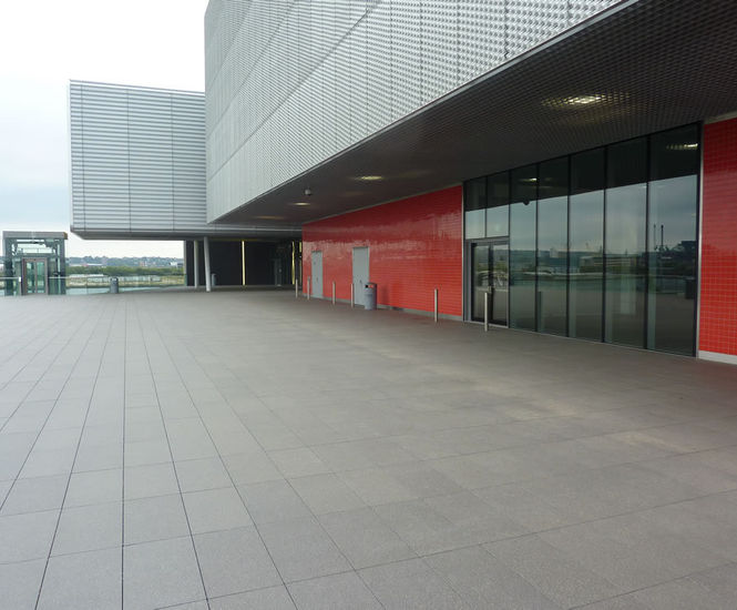 Huge entrance podium supported by 25,000 DPH pedestals