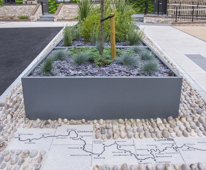 Bespoke steel planters - Parkside Quarter, Isle of Dogs