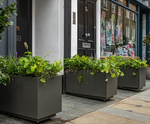 Aluminium large street planters - Motcomb St, London