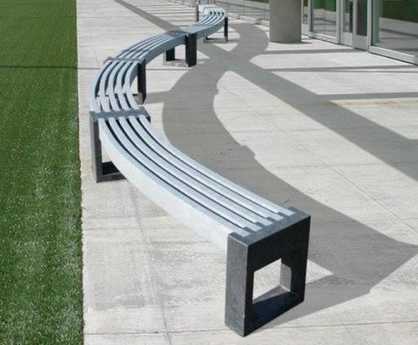 Canvas 30 Degree - recycled plastic curved bench
