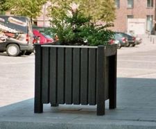 Plaza - recycled plastic planter