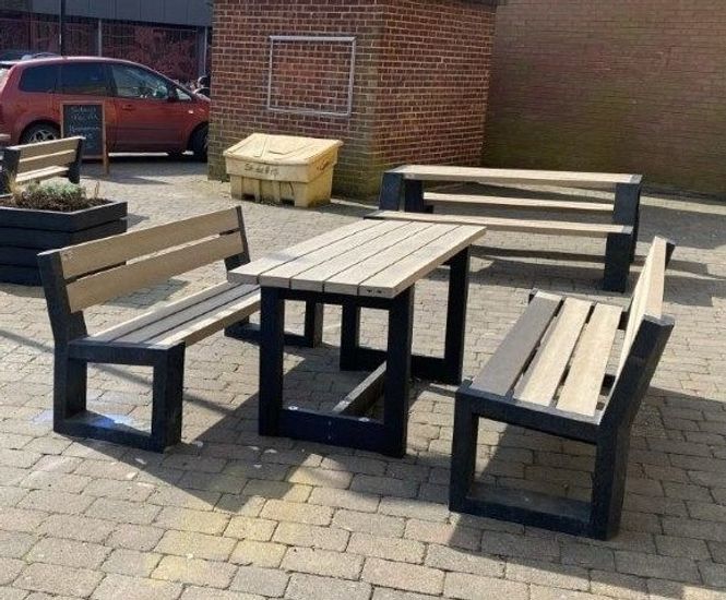 London - recycled plastic park bench and table