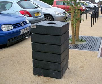Agora Litter Bin - recycled plastic litter bin for public spaces
