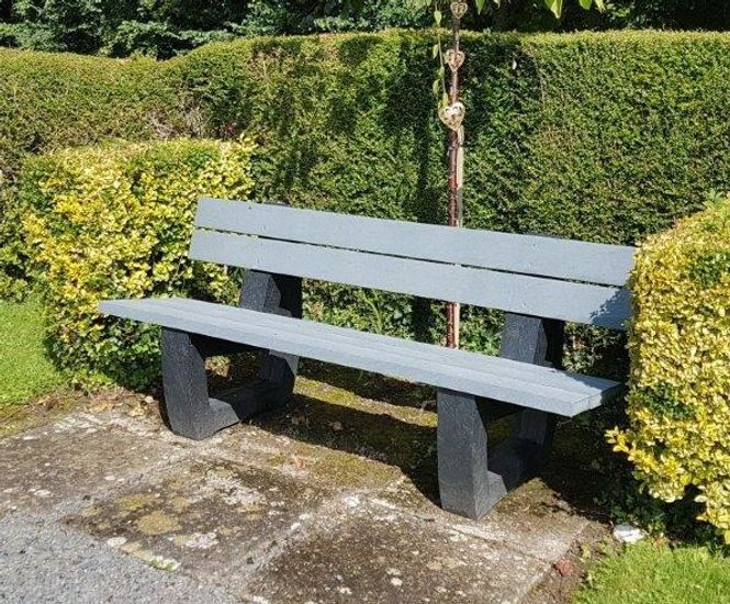 Bonn - recycled plastic seat