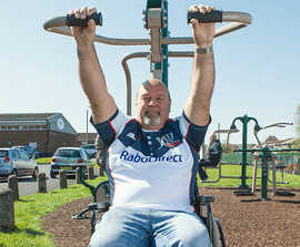 Accessible Combo fitness equipment for wheelchair users