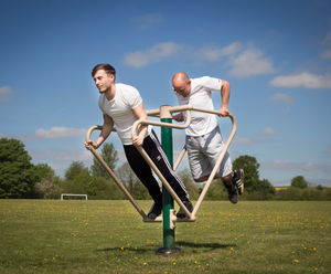 Push Up & Dip fitness station