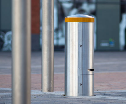 Juno feeder pillars