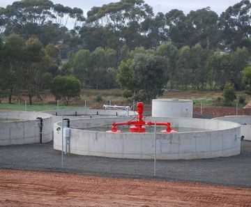 High- and low-speed fixed or floating surface aerators