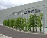 Green wall cover for industrial units