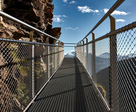 Jakob Webnet - stainless steel mesh for balustrades, enclosures and safety